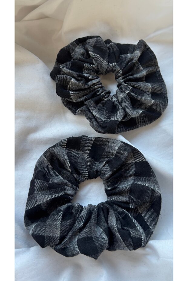 2-Pack Plaid Patterned Rubber Bands - Winter Flannel Scrunchie Hair Accessory