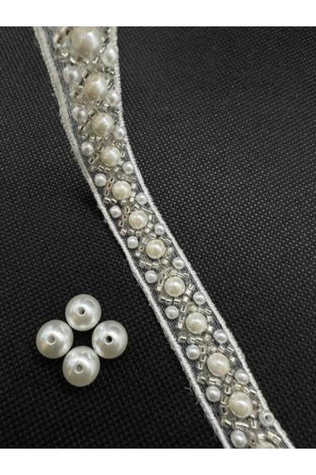 كلف لولو (Pearl Trims) بتصميم كلاسيكي ناعم