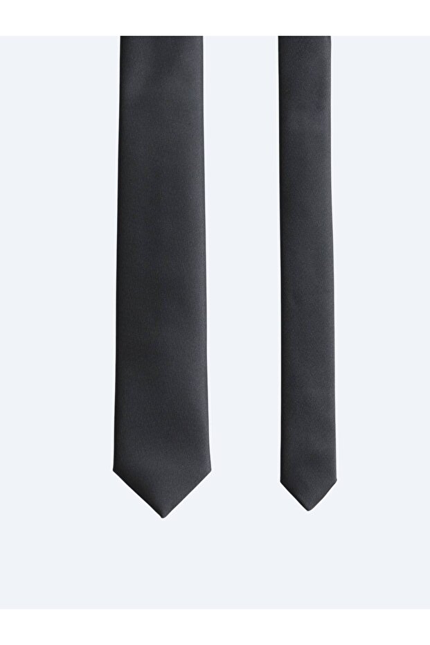 ربطة عنق سوداء - 1