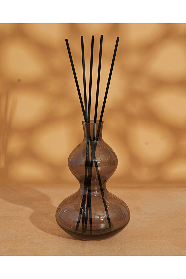 Rose Oud Reed Diffuser (500ml) - 3