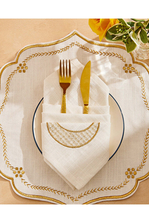 Ivory And Gold Embroidered Napkin 4 Piece Set
