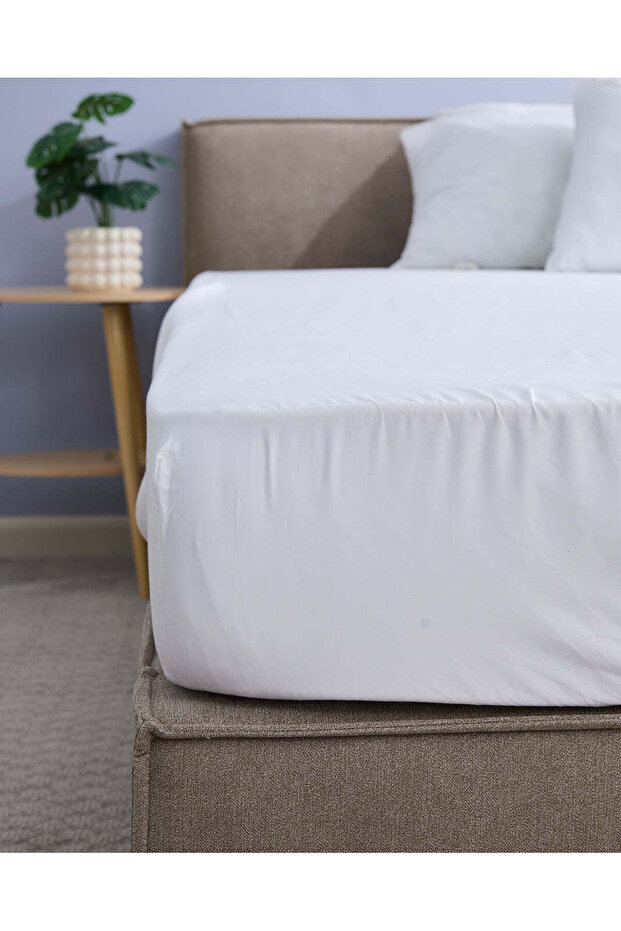 White Fitted Sheet (Single Size) - 4