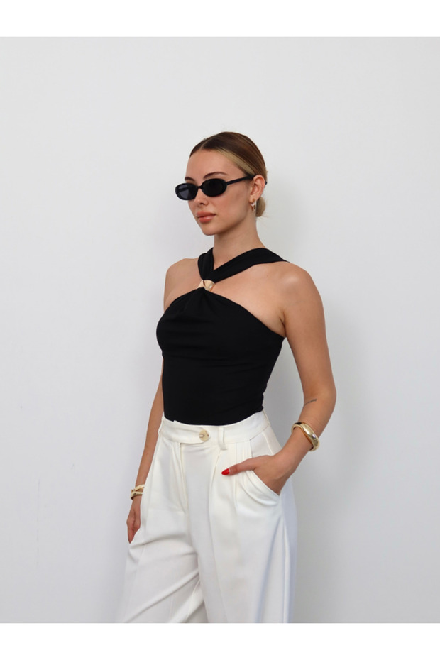 بلوزة مزينة بالذهب - 4