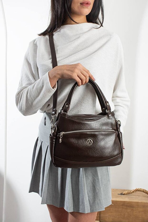 Women's 5 Compartment Hand and Shoulder Bag