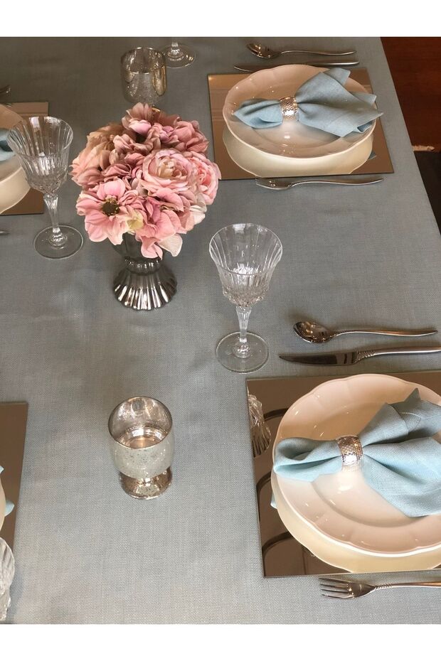 لمّاع نيل مفرش طاولة - 1