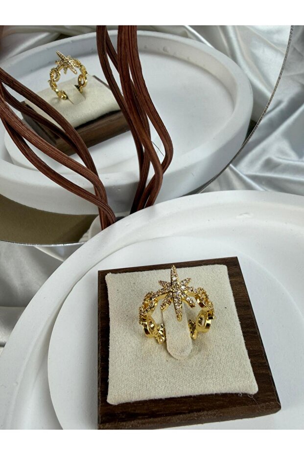 Zircon Stone Pole Star Gold Women's Ring