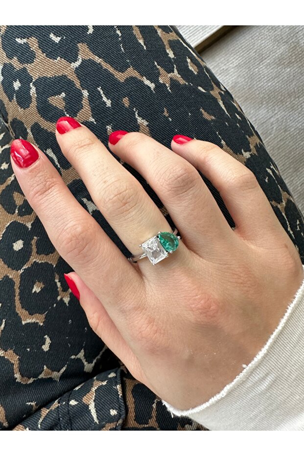 خاتم فضي اللون باللون الفيروزي عدد مرصّع بالأحجار - 3