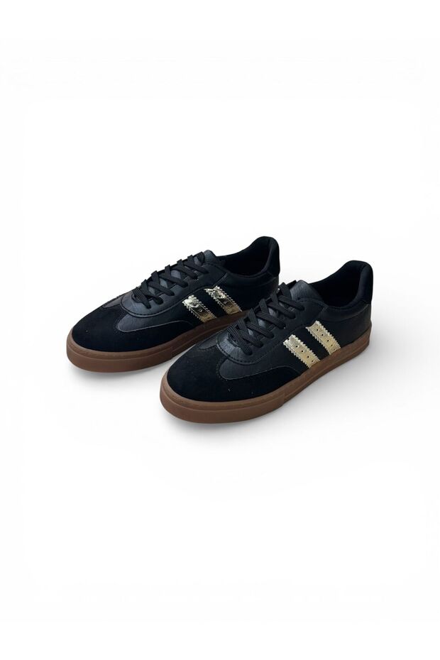 Women's sneakers