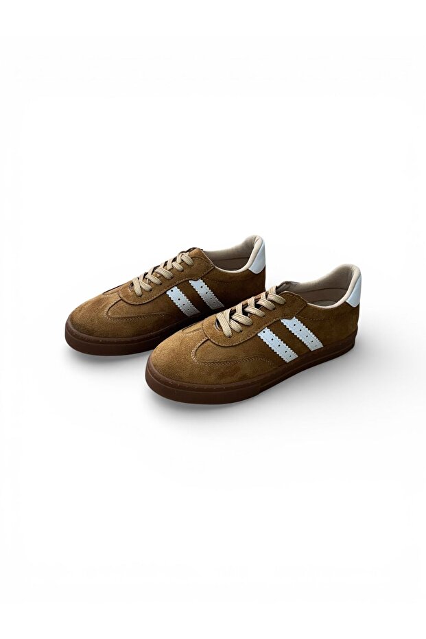 Women's sneakers
