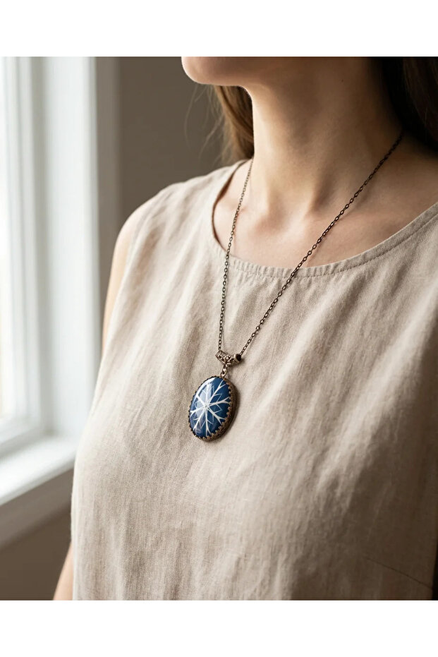 Bronze Authentic Jewelry Accessory Blue White Glass Processing Medallion Long Chain Women's Necklace