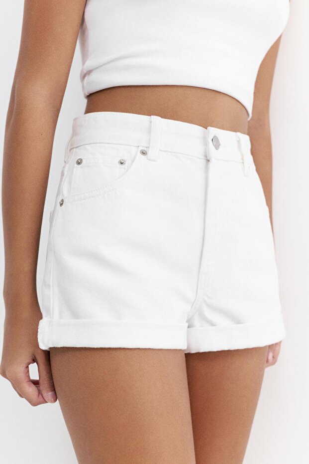 Mom fit paçası kıvrık denim şort - 4