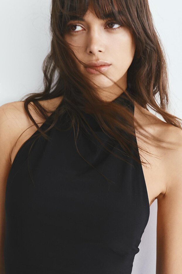 Kısa halter elbise - 7