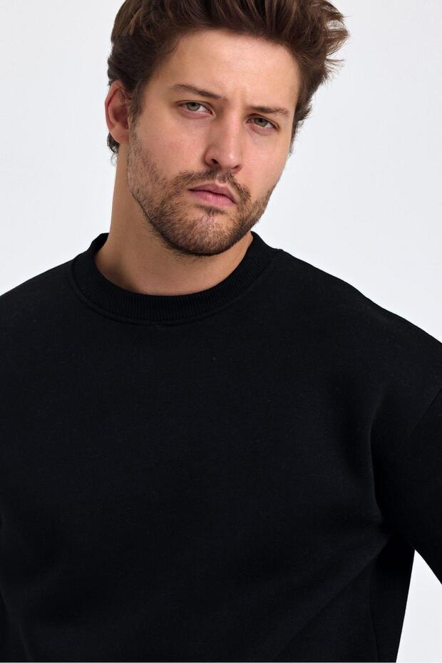 Men's Black Crew Neck Three Thread Basic Sweatshirt - 3