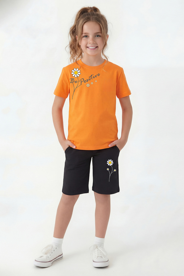 Round Neck T-Shirt and Capri Pants Set with Print Detail for Girls