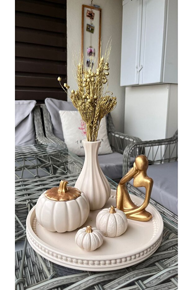 طقم مع صينية زخرفية