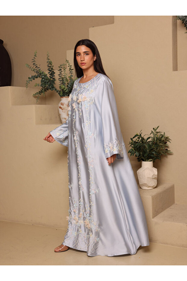 Silk Blossom Embroidered Jalabiya