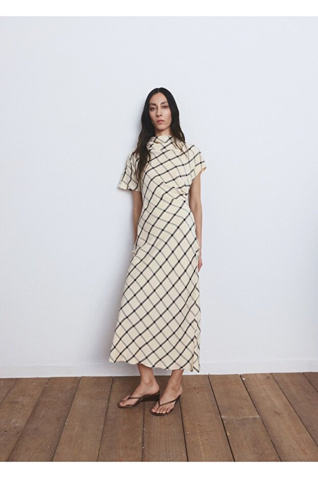 Drape yaka ekoseli elbise - 2