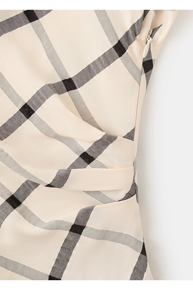 Drape yaka ekoseli elbise - 5