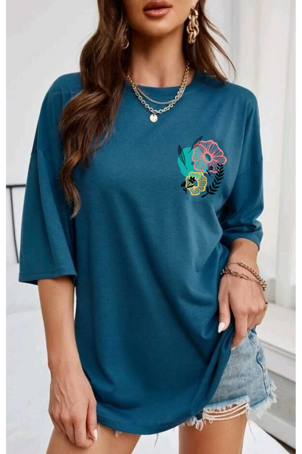 Flower Printed O Oversized Crew Neck Short Sleeve Women's Tshirt