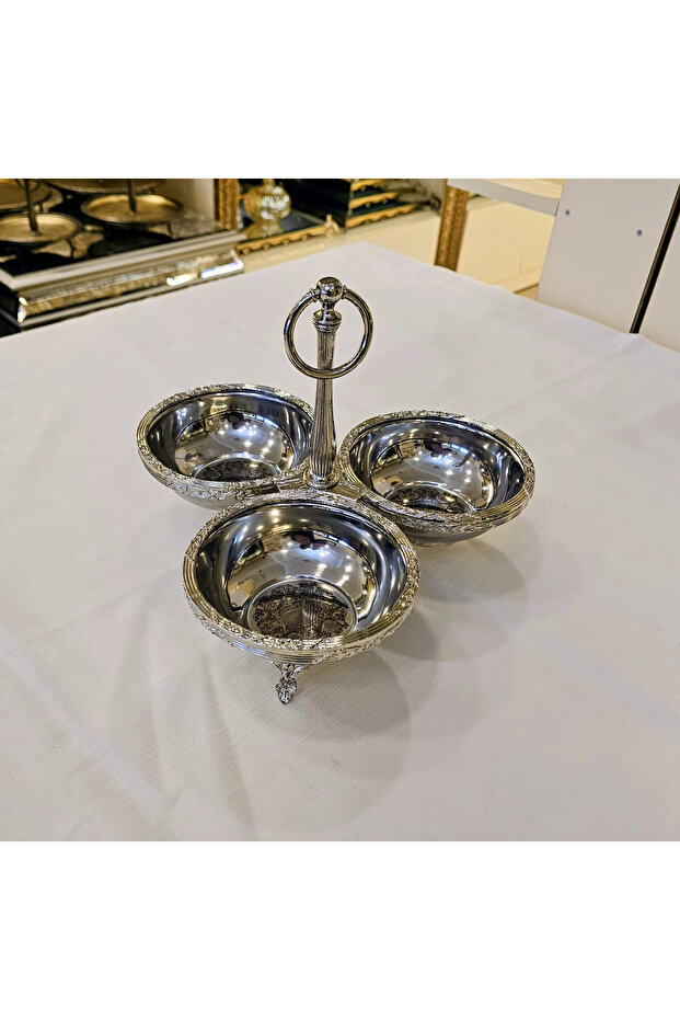 Classic Standing Stainless Steel 3-Piece Snack Bowl Silver