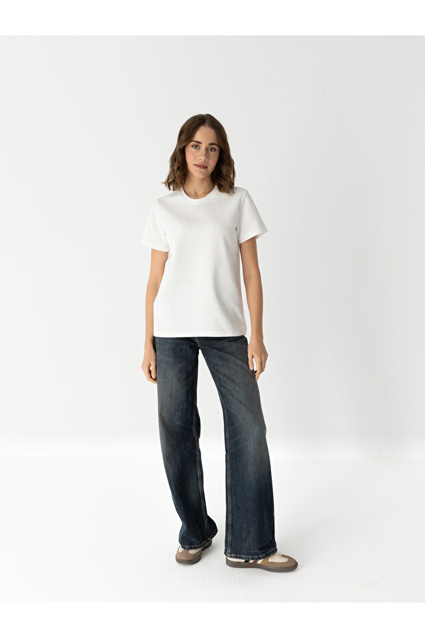 Timeless Basic T-shirt - 6