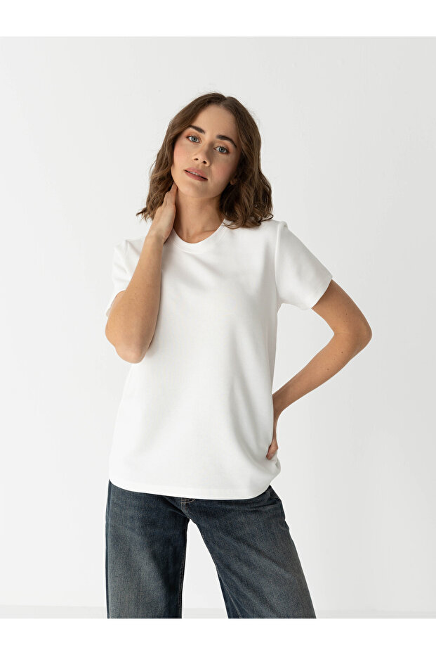 Timeless Basic T-shirt - 1