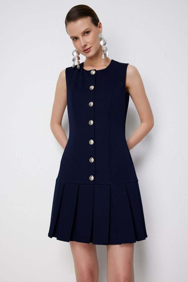 Eteği Piliseli Düğmeli Mini Elbise - 4