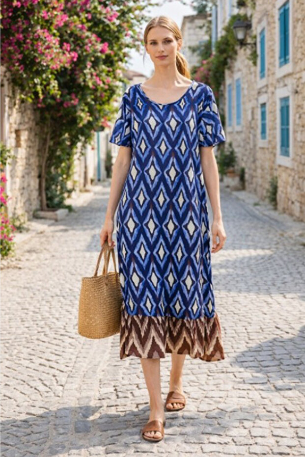 Women's Round Neck Patterned Side Pocketed Casual Relaxed Cut Short Sleeve Dress