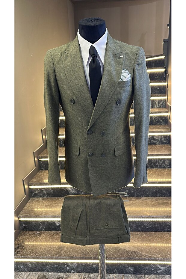 KRAVEZE TAKIM ELBİSE - 1