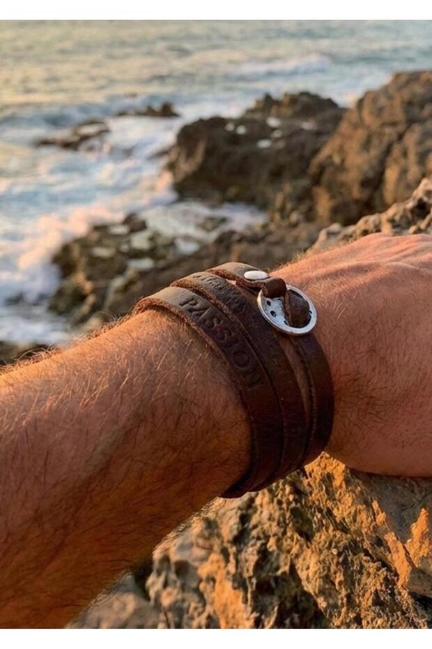 Men's Cream Leather Multi-Layer Metal Detailed Bracelet