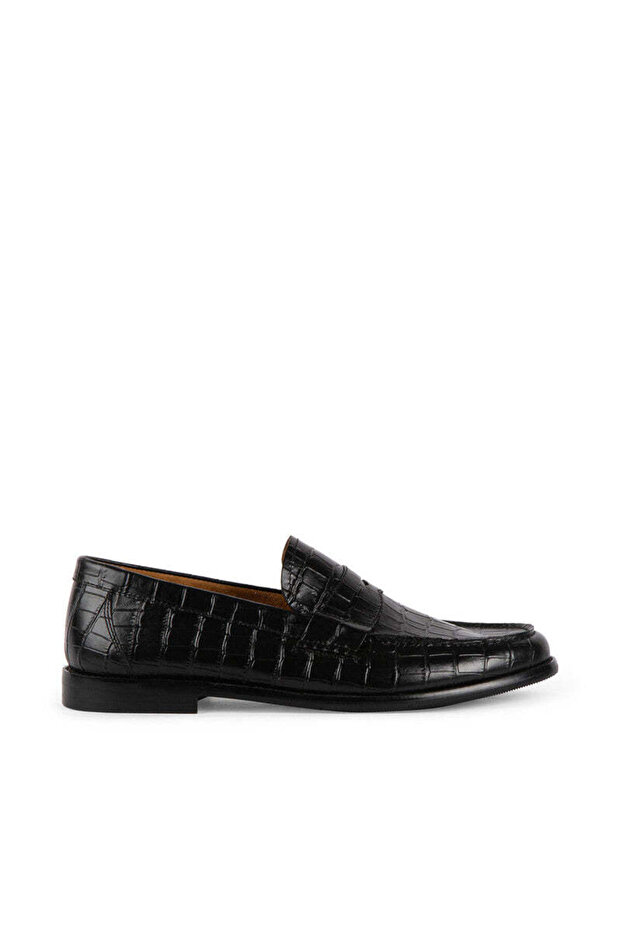 Murray Solid Black Loafers