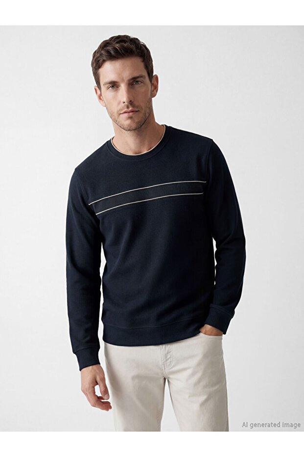 Lcwaikiki Classic Navy Blue Crew Neck Striped Detail Men's Sweatshirt