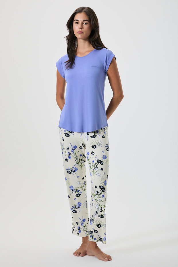 Floral patterned pajama set