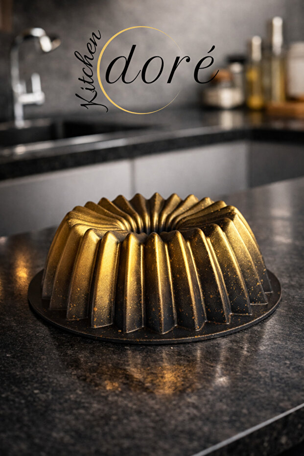 Star Design Cake Mold Royal Gold Thick Cast Three Layer Coating 575 Grams