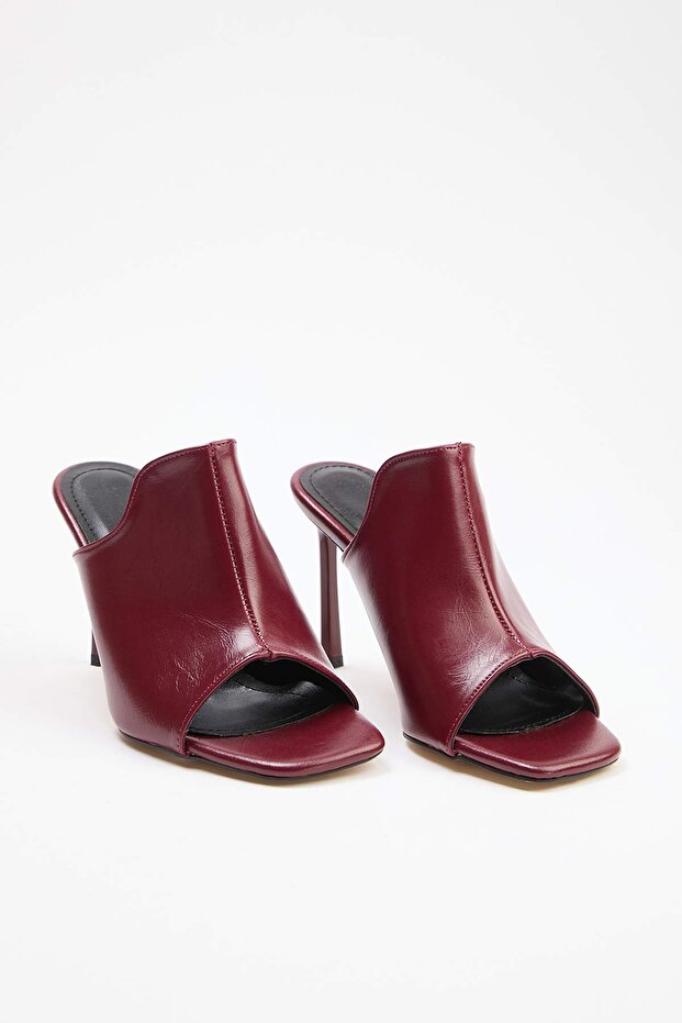 Bordo 9 cm Kadın Klasik Topuklu Ayakkabı TAKSS26TO00035 - 2
