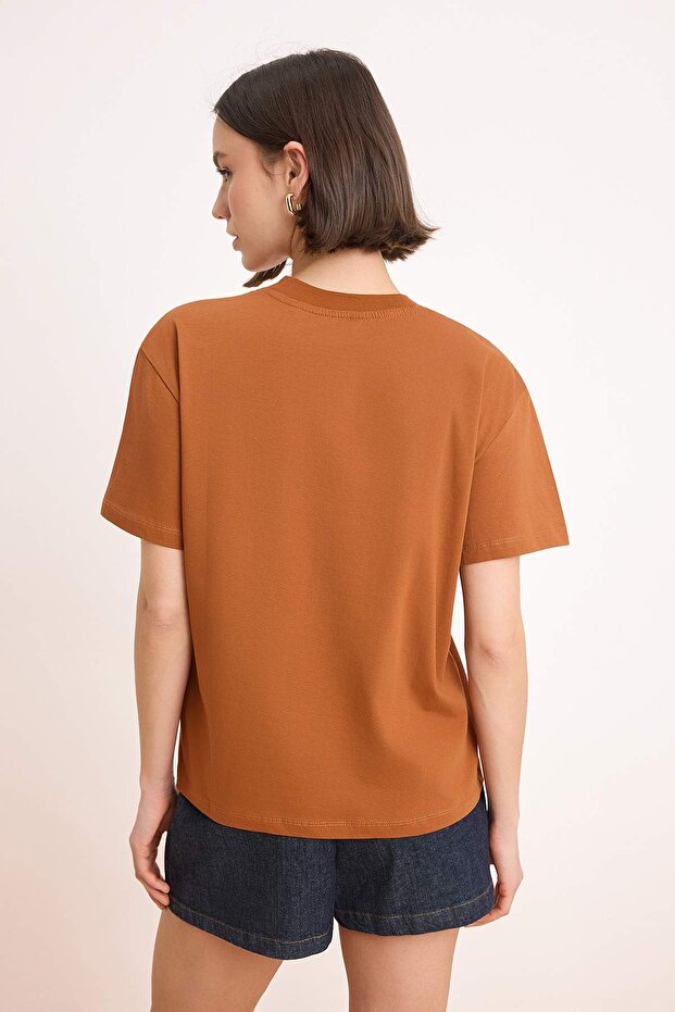 Açık Kahverengi %100 Pamuk Basic Regular/Normal Kalıp Dik Yaka Örme T-Shirt TWOAW20TS0096 - 4
