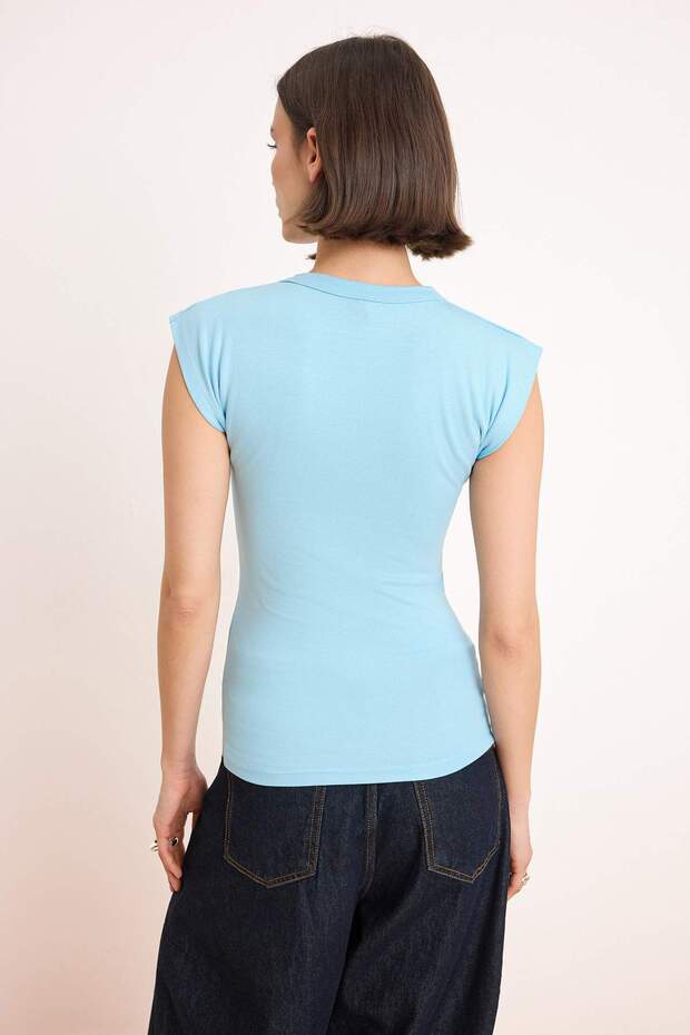 Açık/Bebe Mavi Viskoz/Yumuşak Kumaş Fitted/Vücuda Oturan Ay Kol Esnek Örme Bluz TWOSS23BZ00992 - 4