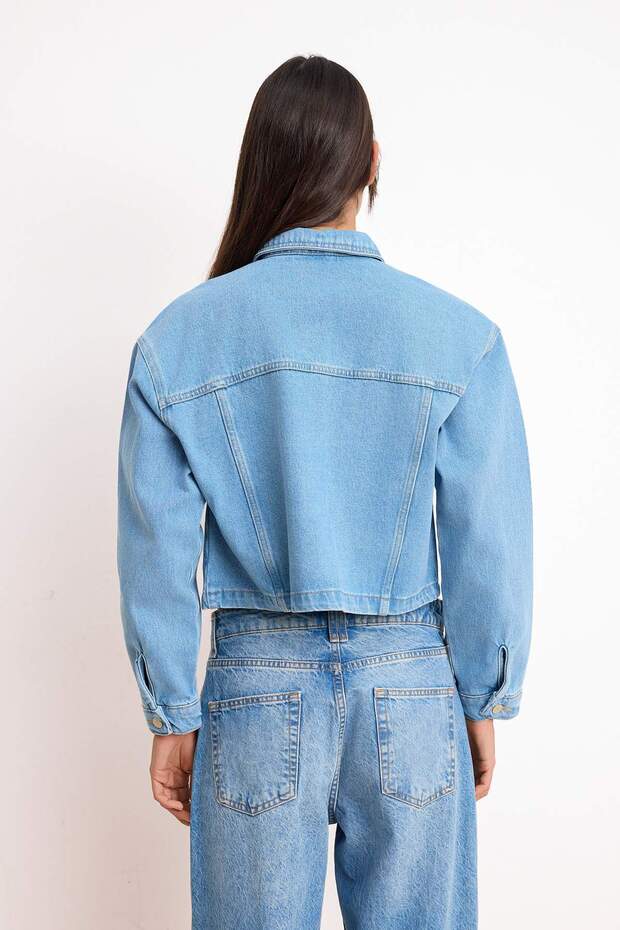 Mavi Crop/Kısa Kalıp Basic %100 Pamuklu Denim Ceket TWOSS26CE00037 - 4