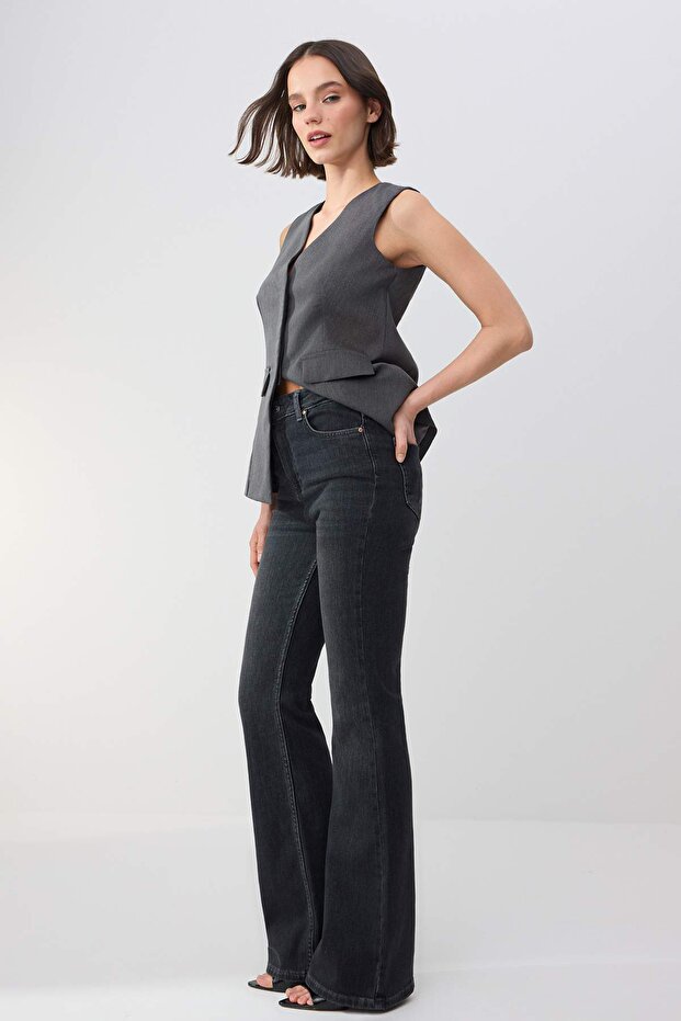 Trendyolmilla Wardrope Essentials Siyah DÖKÜMLÜ Yüksek Bel Orta Esnek Flare Jeans TWOSS26JE00106 - 2
