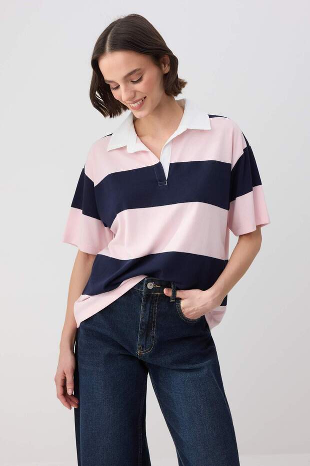 Wardrobe Essentials-Lacivert Çizgili Regular/Normal Kalıp %100 Pamuk Örme T-shirt TWOSS26TS00027 - 1