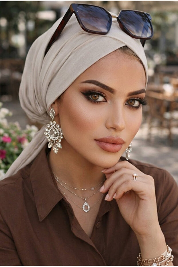 Ekru Çapraz Bantlı Bone - 2