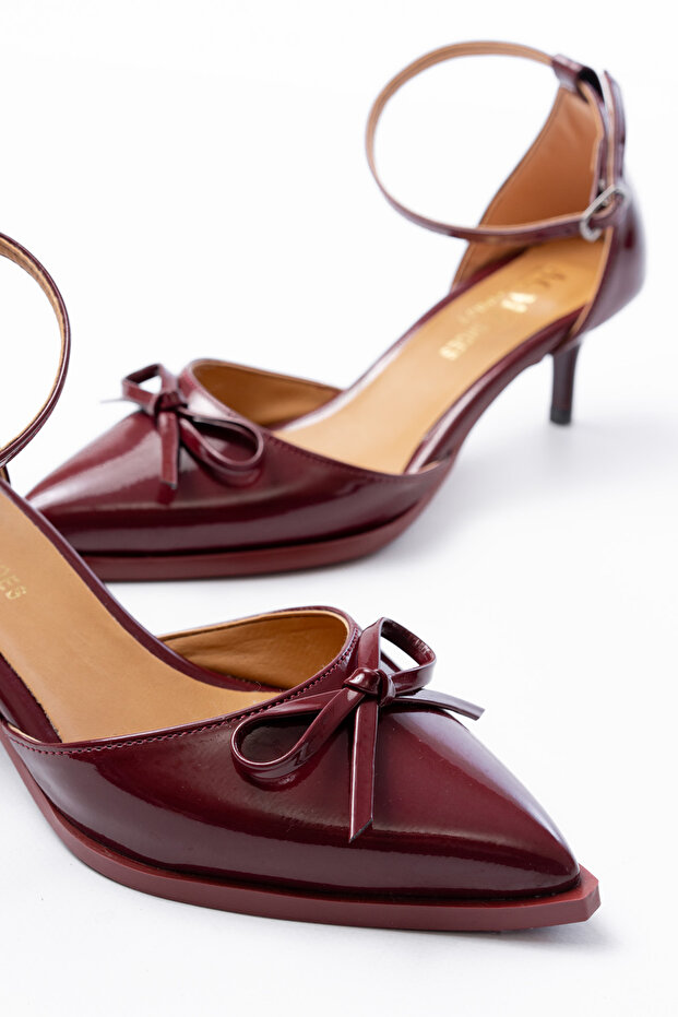 Satin Stone Detailed Shoes