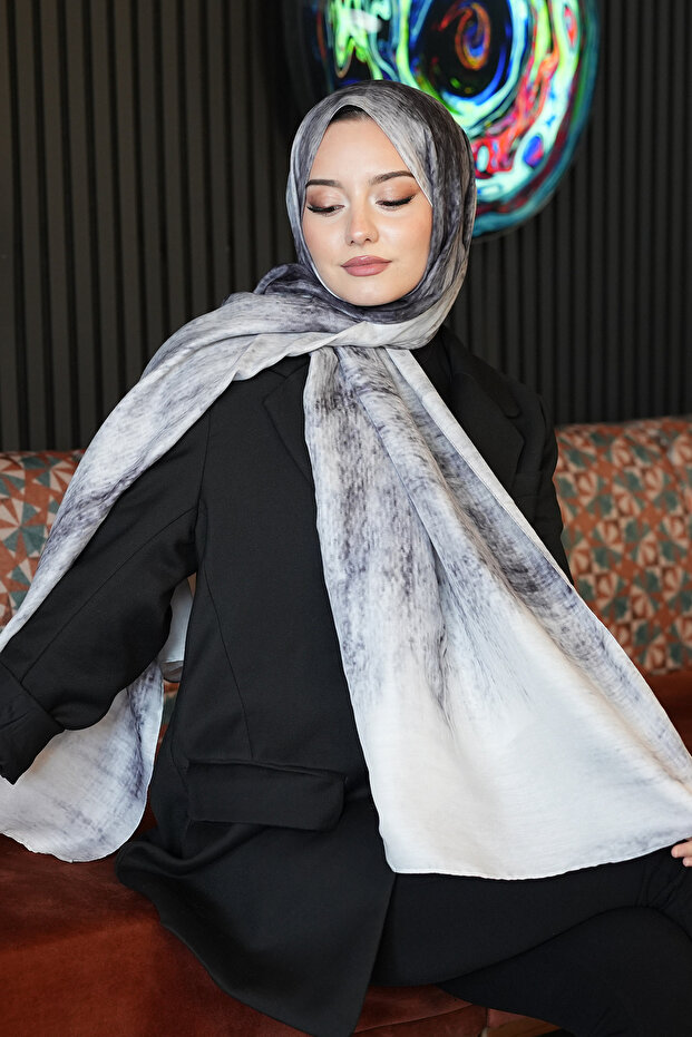 نمط هندسي شال قطن رمادي فاتح - 4