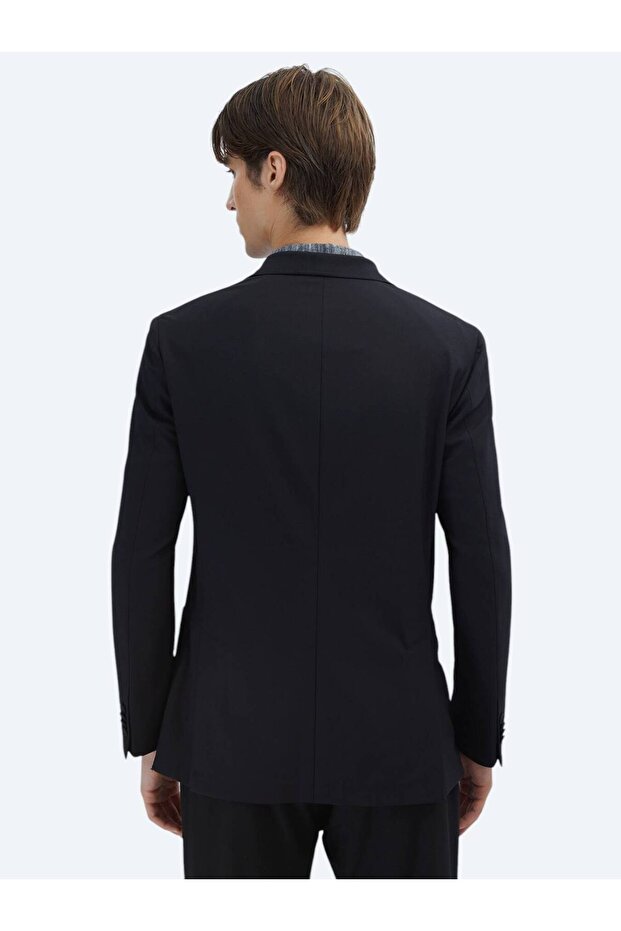 سترة سوداء منقوشة حديثة - 6