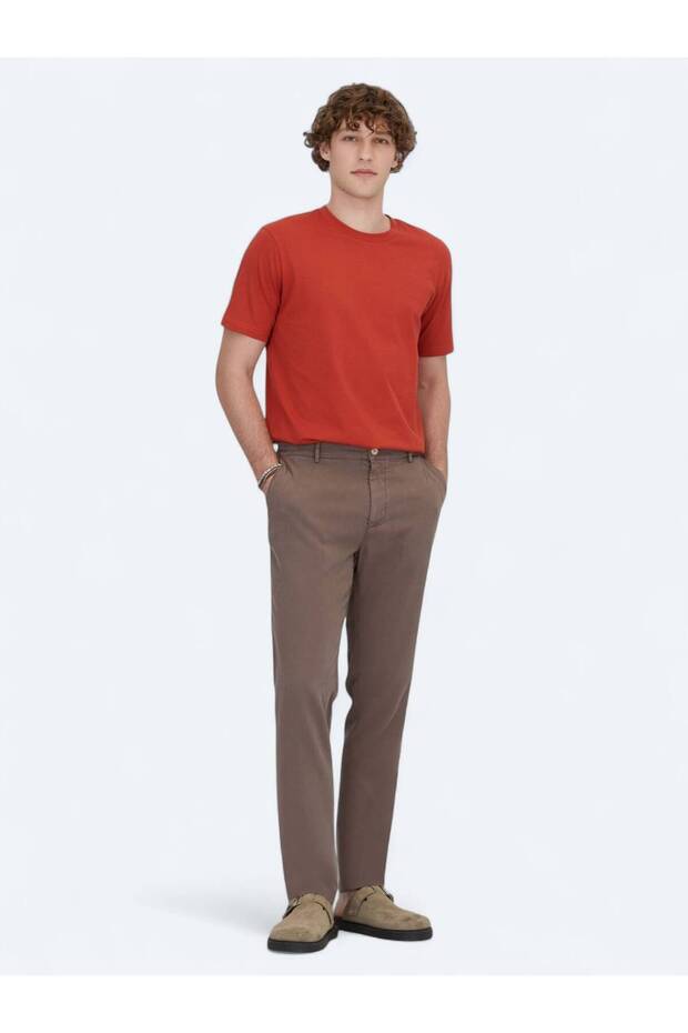 Brown Woven Jogging Fit Casual Cotton Blended Trousers