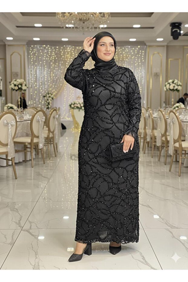 Luxury Evening Dress with Sequins