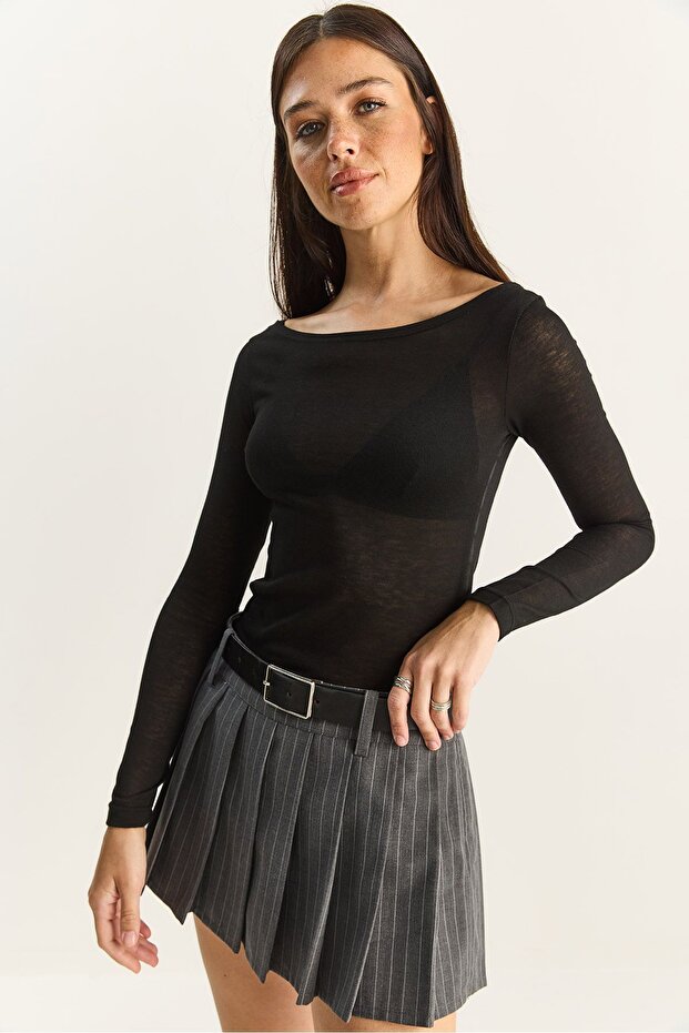 LUCCI Crew Neck Basic Transparent Top - 6