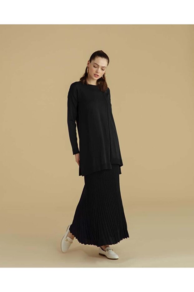 Piliseli Siyah Rayon Etek - 2