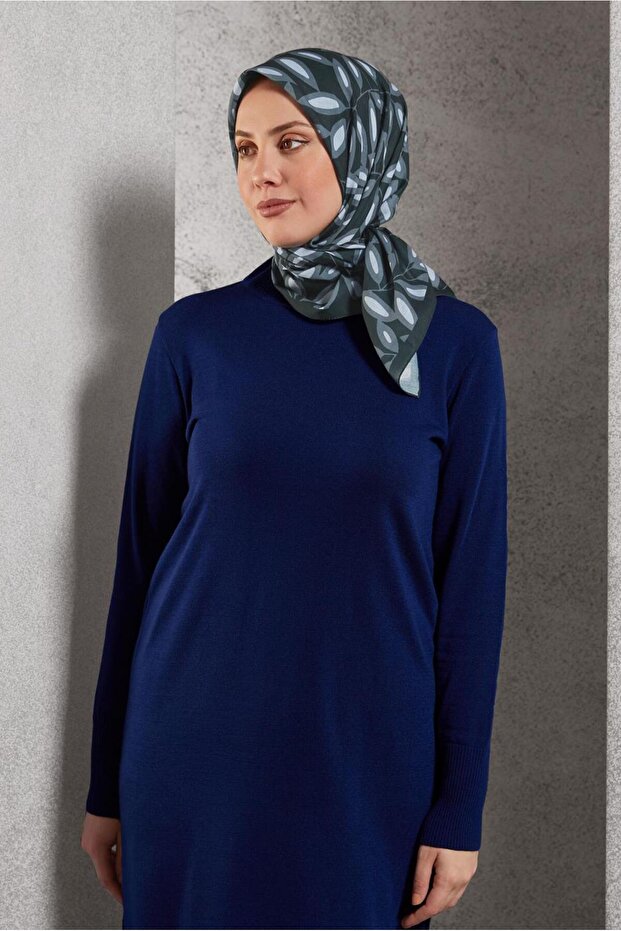 ألفينا وشاح منقوش 8508
