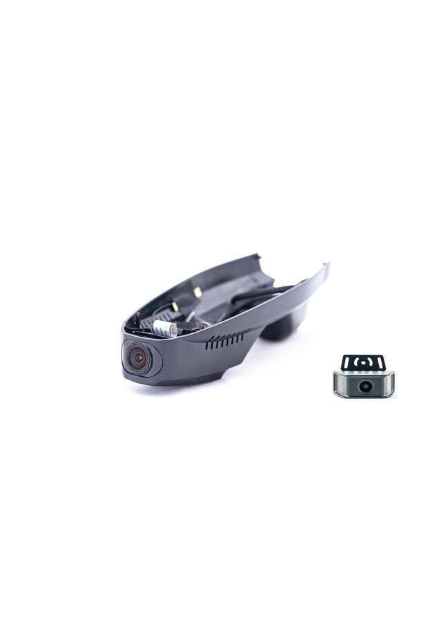 Custom Dual 2K Ford Kuga - 1